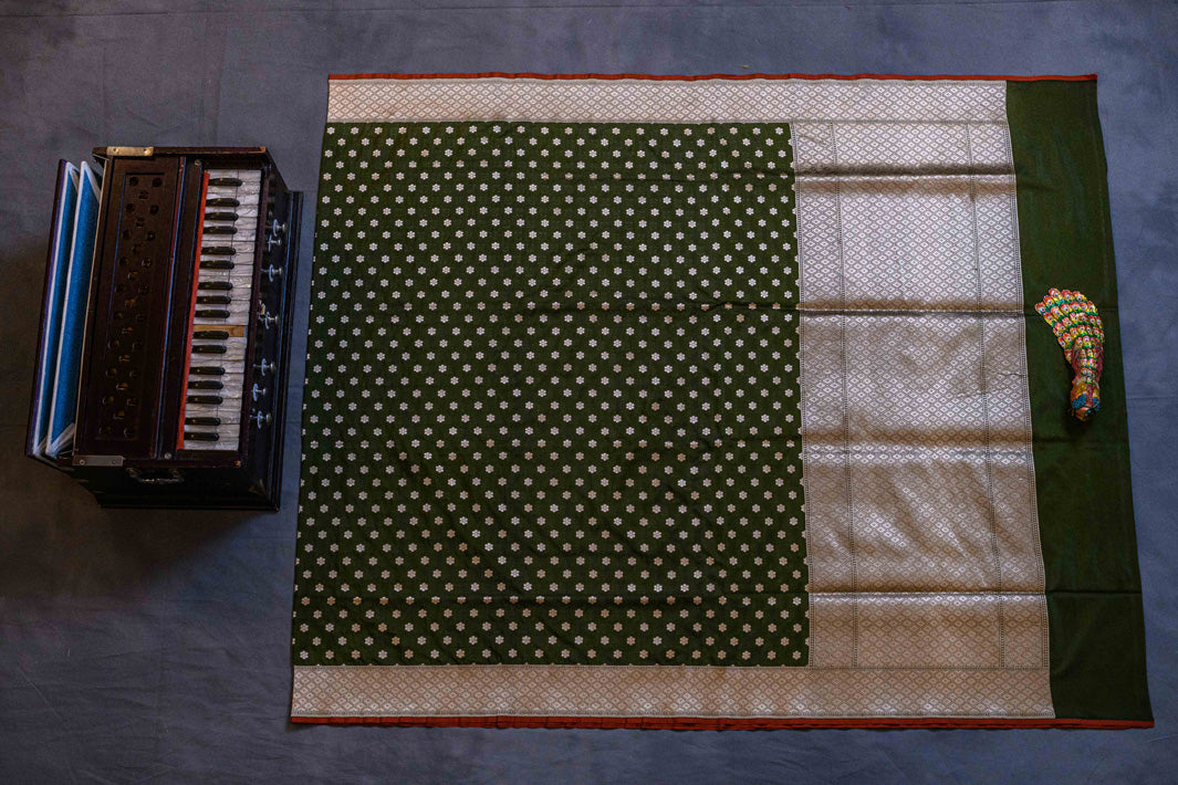 Dark Green Pure Silk Banarasi Handloom Saree