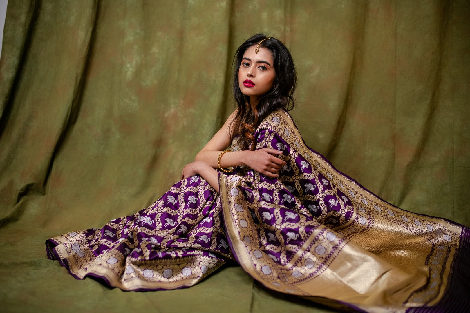 Everything About Banarasi Sarees: The Queen Of Indian Saree | Utsav Fashion  Blog
