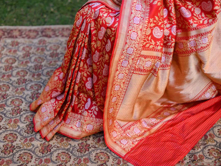 Red Pure Katan Silk Banarasi Handloom Saree - detail pallu view