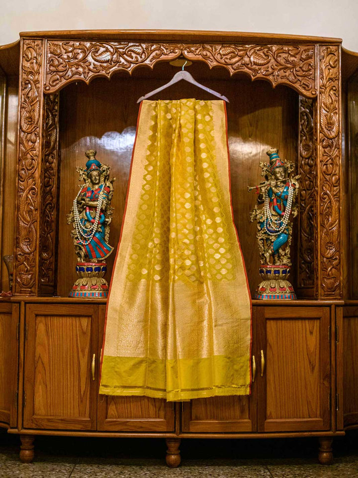 Yellow Pure Silk Banarasi Handloom Saree